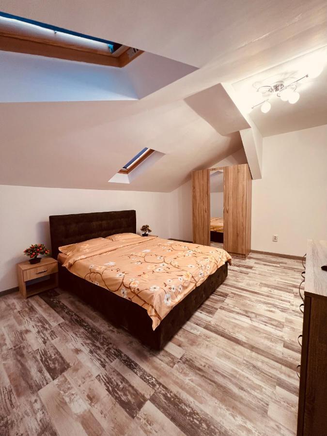 Apartament Zizi'S House Garii Braszów Zewnętrze zdjęcie